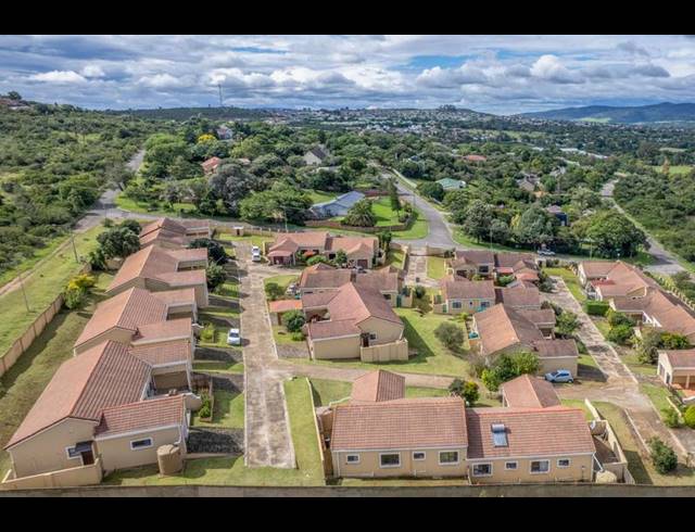 3 BEDROOM TOWNHOUSE FOR SALE IN OATLANDS